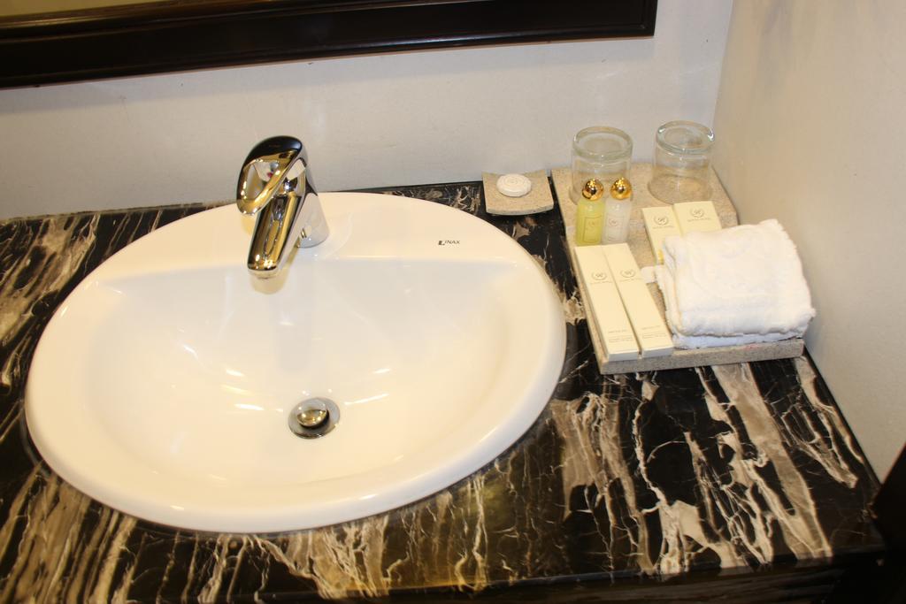 Royal Dalat Hotel Екстер'єр фото