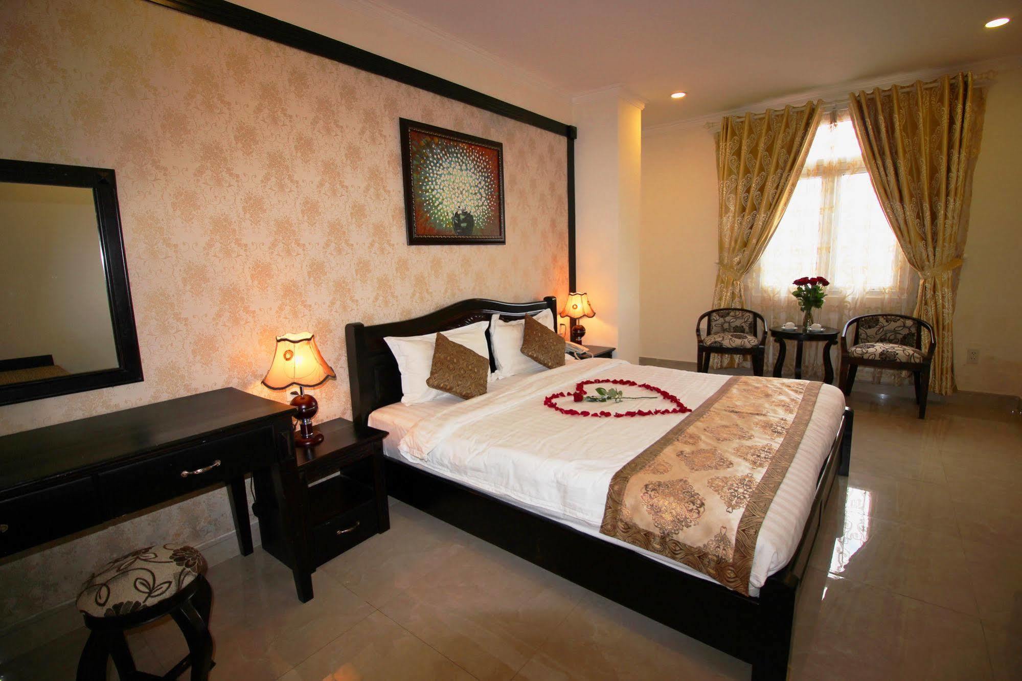 Royal Dalat Hotel Екстер'єр фото