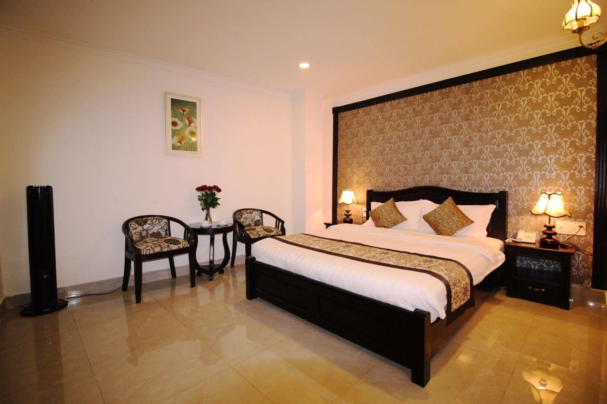 Royal Dalat Hotel Екстер'єр фото