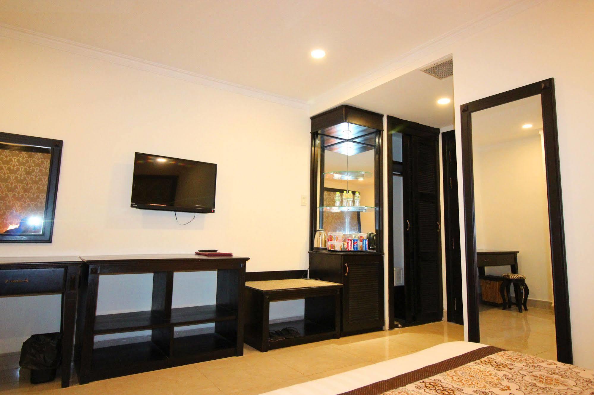 Royal Dalat Hotel Екстер'єр фото